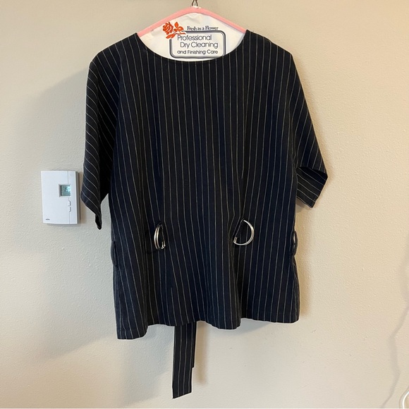 Finders keepers navy top - Picture 1 of 5